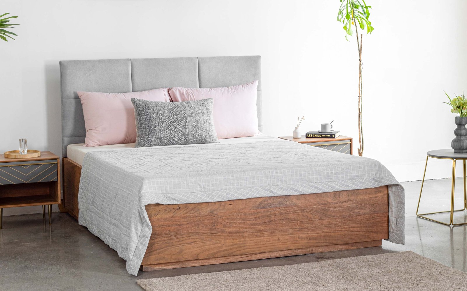 gallery-3_toshi_kingbed_hydraulic_buy_online